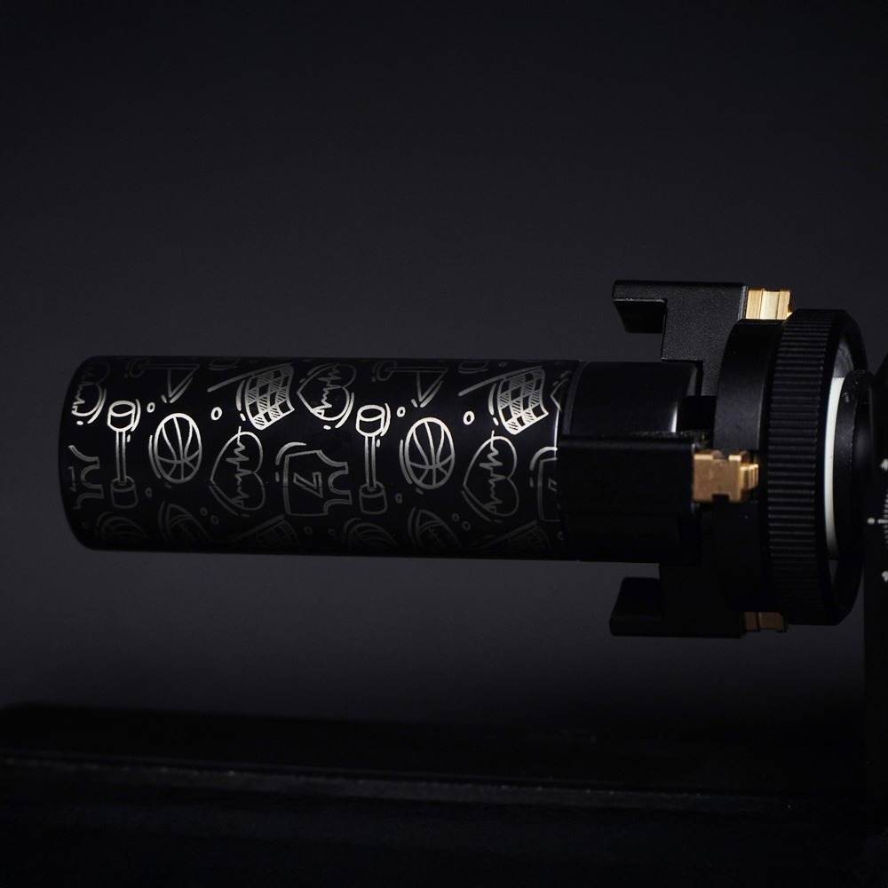 Flux Rotary Chuck with water bottle