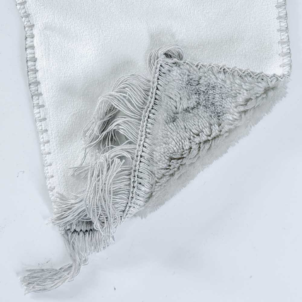 End detail on sherpa lined scarf