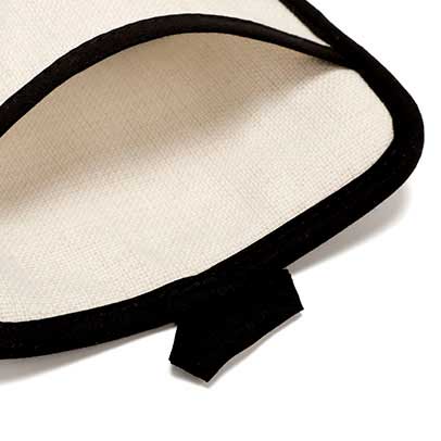 Pocket on linen pot holder