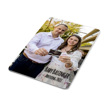 Birth announcement personalized on magnet